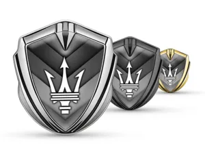 Maserati Emblema Metallico Badge Stile High-End Disegno Drift